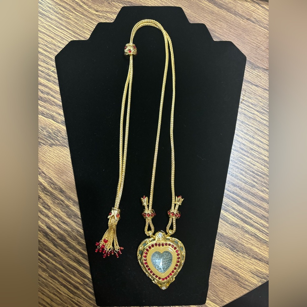 Rare Elizabeth Taylor Avon Necklace - Picture 11 of 11